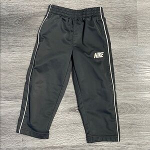 Nike 2T Boys Gray Toddler Joggers